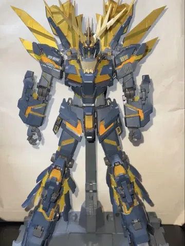 PG 유니콘 1/60 밴시 02 반다이 LED 유닛 조립 완료