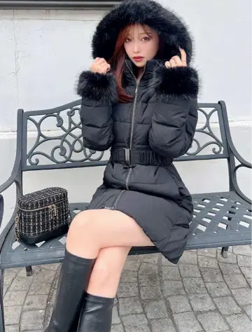 후드 부착 다운 코트
