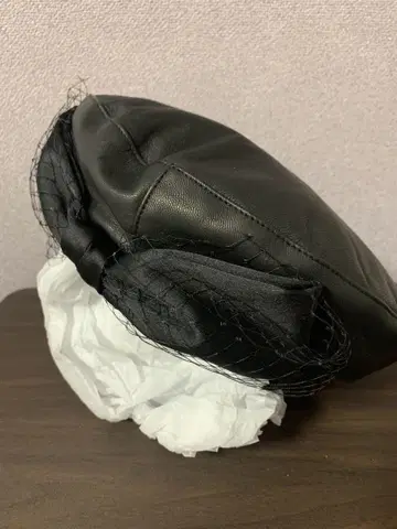 [ 아키론 x Donoban 콜라보 ] 리본 가죽 베레모