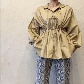 BELPER 벨퍼 개더드 나일론 셔츠
