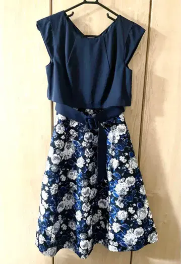 JILLSTUART 무릎 아래 원피스 드레스