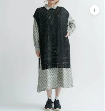 조우 고양이 채널 리프 무늬 시스루 패턴 롱 니트 베스트 블랙