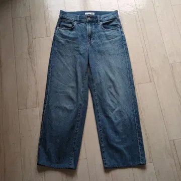UNIQLO JW ANDERSON 와이드 핏 청바지