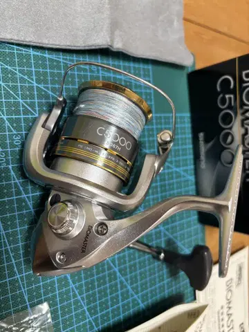 SHIMANO BIOMASTER C5000 스피닝 릴