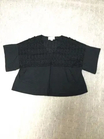H/standard 블랙 반팔 상의 M