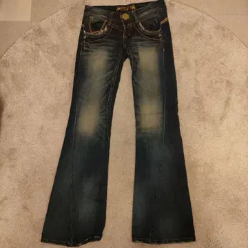 RED REPPER 데미지 가공 부츠컷 데님
