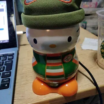 헬로키티 캐릭터 용기 일본제 다니엘