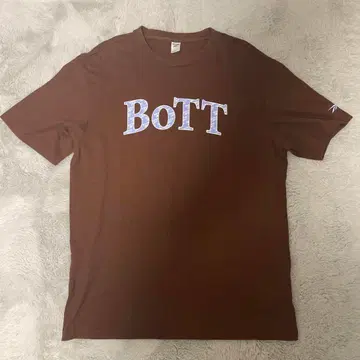 [새상품급] BOTT x reebok logo tee 브라운