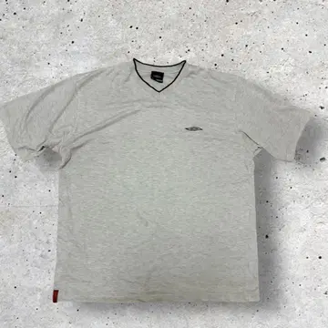 UMBRO 엄브로 90s V넥 T셔츠 자수 로고 그레이 구제 의류