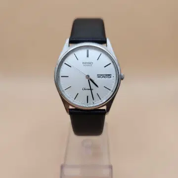 SEIKO 크로노스 남성용 손목시계