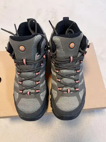 Merrell 트레킹 슈즈