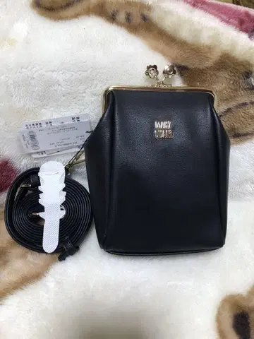 가마구치 숄더백 블랙