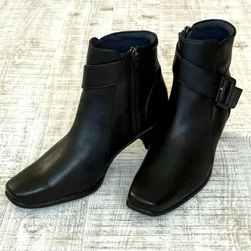 컨디션 최상 [뷰포트] 천연 가죽 힐업 숏부츠 블랙 23.5cm
