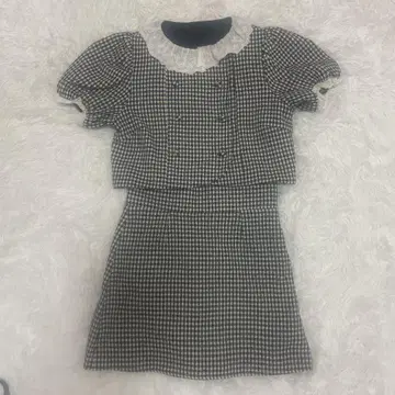 미사용 새상품 bubblesboutique 프릴 칼라 셋업 체크 무늬