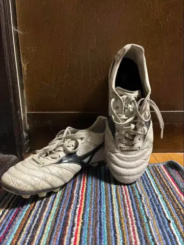 Mizuno 축구화 스파이크 화이트/블랙