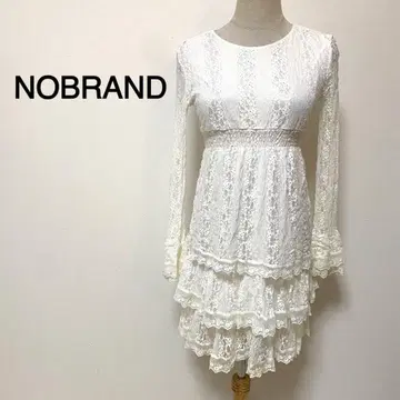 노브랜드 화이트칼라 레이스 디자인 캉캉 스커트 드레스
