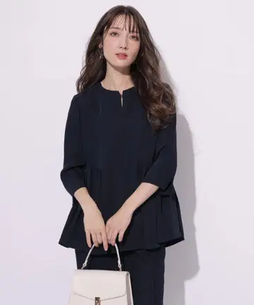 [ 새상품급 ] 아푸와이저 리셰*사이드 페플럼 블라우스
