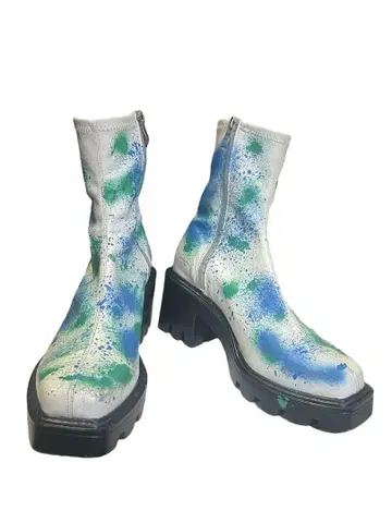 Splash White Boots