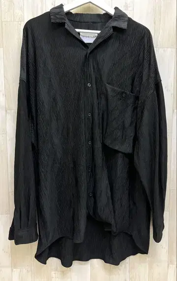 INTERPLAY 플리츠 소재 오픈 카라 오버 사이즈 셔츠