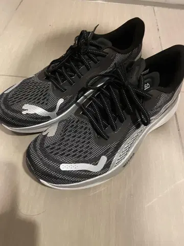 Puma 러닝화 26.5