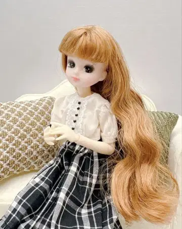커스텀 리카짱 커스텀 헤드 + 오리지널 바디