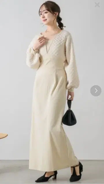NEUNA 누나 롱 원피스 퀼팅 절개