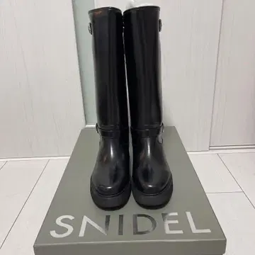 SNIDEL 블랙 롱 부츠 버클 포함