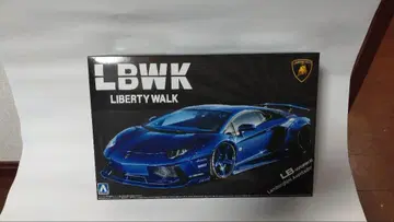 아오시마 LBWK 람보르기니 아벤타도르 미조립 키트