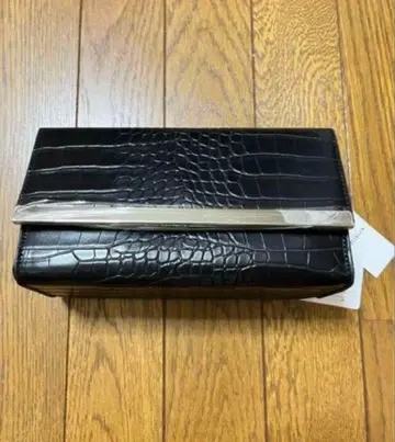 MURUA 메탈 라인 BOXBAG