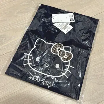 PUBLUX/퍼블럭스 'HELLO KITTY/헬로키티 티셔츠