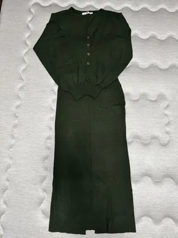 moussy 다크 그린 V넥 니트 원피스 FREE