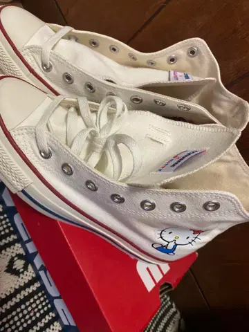 헬로키티 컨버스 올스타 화이트