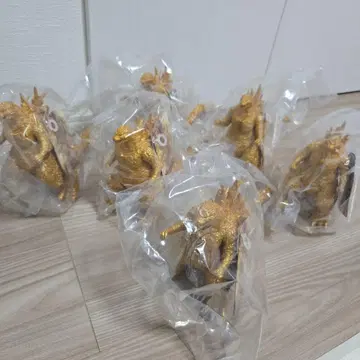 고질라-1.0 메모리얼 골드 피규어 6체 세트