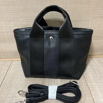 블랙 토트백 탈부착 가능 스트랩 포함