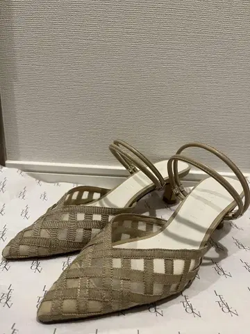 베이지 메쉬 디자인 뮬 약 5cm 힐