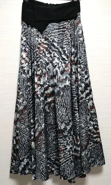 HARE 플레어 패턴 롱 스커트 단추식 천 벨트 포함 프리 사이즈