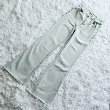 YANUK 개럴개런트 별주 부츠컷 데님 팬츠 컷오프 25
