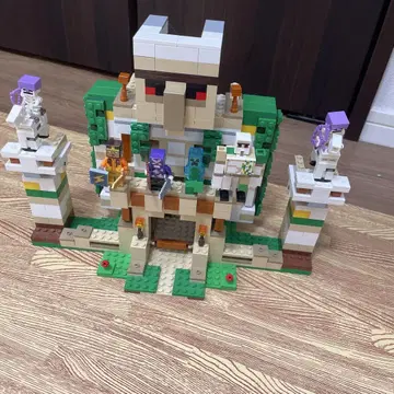 LEGO 마인크래프트 아이언 골렘의 요새 21250