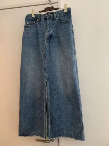 MONN.:. A라인 데님 스커트