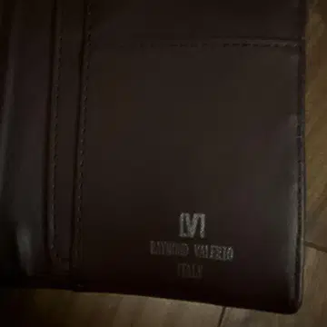 다크 브라운 가죽 장지갑