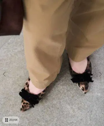 새상품! 루탈론 레오파드 무늬 포인트 메니 리본 플랫