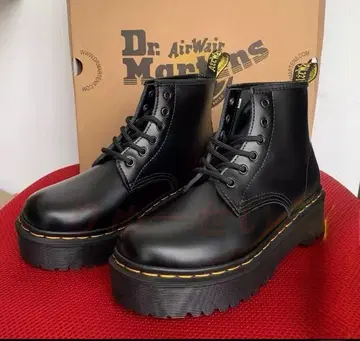 [ 새상품급 ] Dr.Martens 1460 6홀 통굽 마틴 부츠 블랙