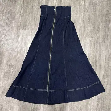 AND COUTURE 앙데팡당 레이스업 센터 지퍼 스커트