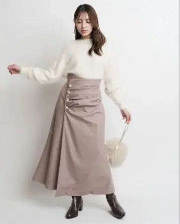 마이 스트라다 펄 단추 본딩 스커트