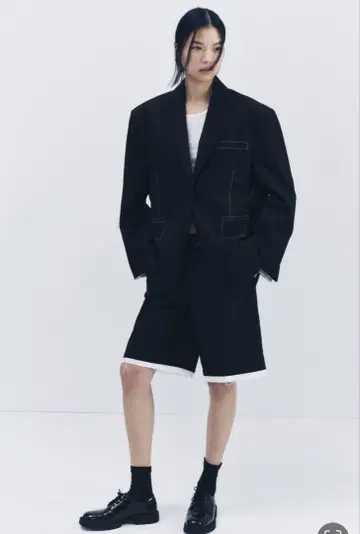 ZARA 블랙 테일러드 자켓