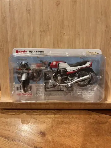중형 바이크 메모리얼 CBX400F 빨흰 모형 프라모델