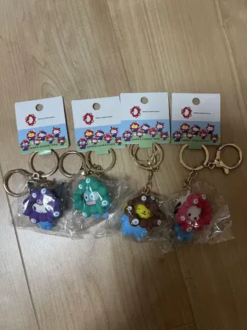 만박 산리오 미야쿠미야쿠 키링 4세트