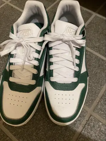 Puma 그린 화이트 스니커즈
