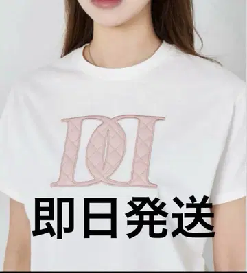 Darich 다리치 퀼팅 아플리케 T셔츠