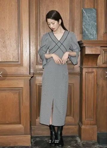 [ LILY BROWN ] 크로스 디자인 스트레이트 원피스 블랙